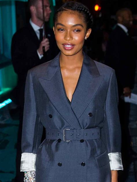 under 4.5|actresses under 5'4.